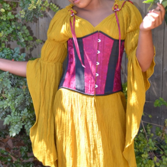 Hearts Delight Corset - Picture 5 of 10